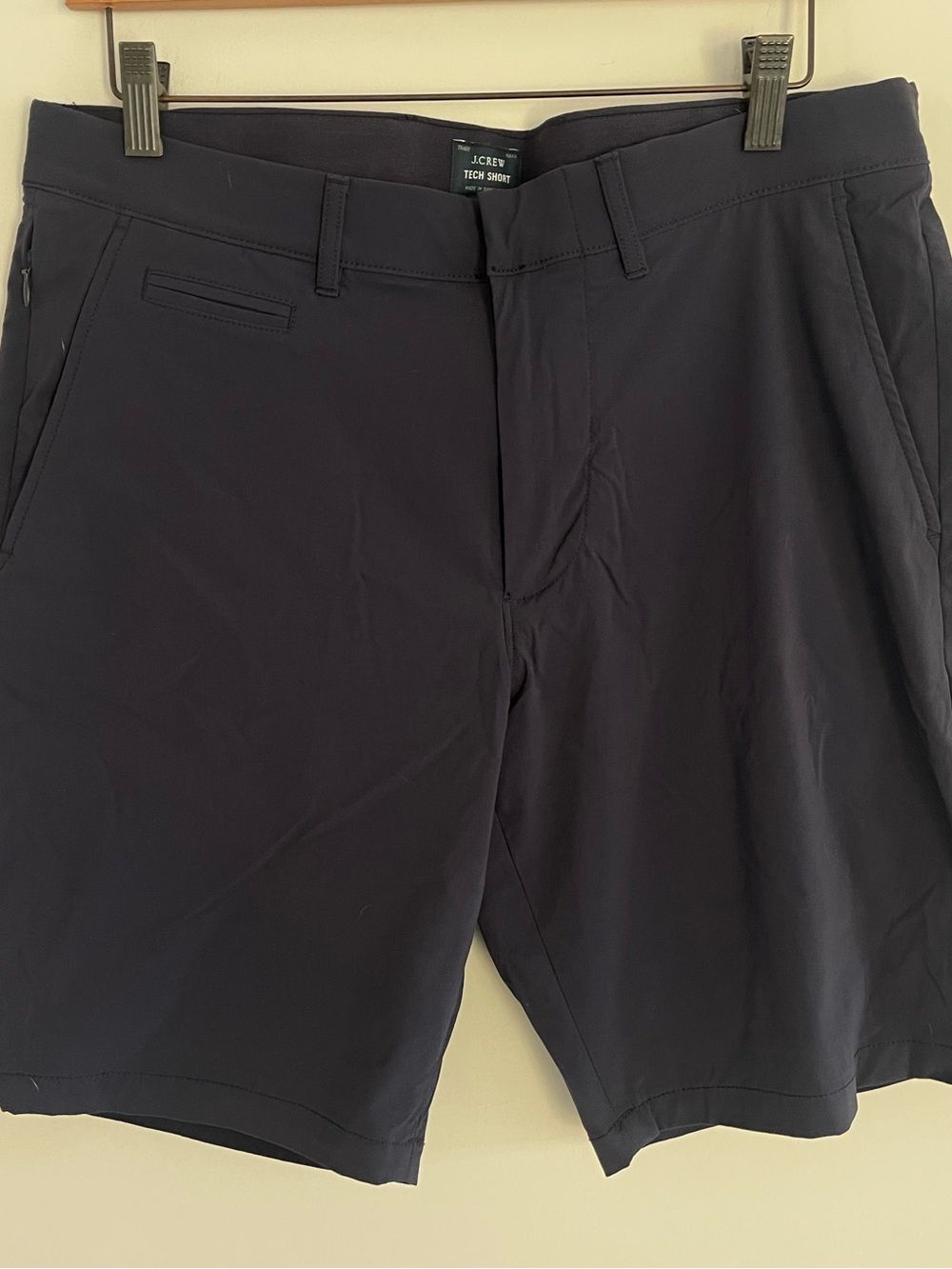 J. Crew Men's Flat-Front Tech Shorts — Navy